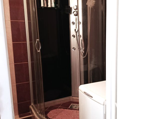 Veszprémi 3.emeleti panel lakás eladó!
