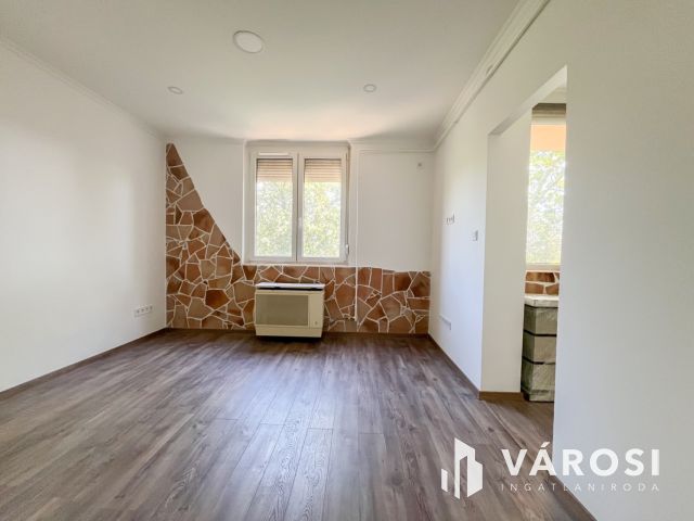 Felújított tégla lakás Újpesten!